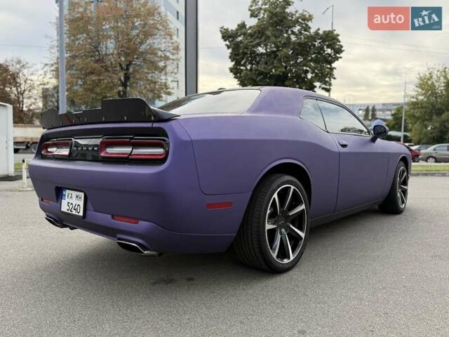 Сірий Додж Challenger, об'ємом двигуна 5.65 л та пробігом 69 тис. км за 25999 $, фото 6 на Automoto.ua
