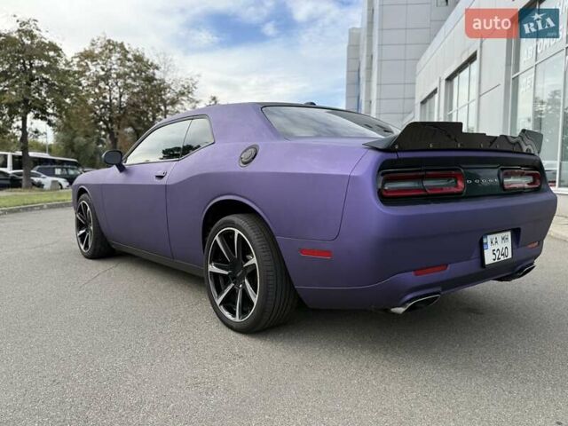 Сірий Додж Challenger, об'ємом двигуна 5.65 л та пробігом 69 тис. км за 25999 $, фото 4 на Automoto.ua