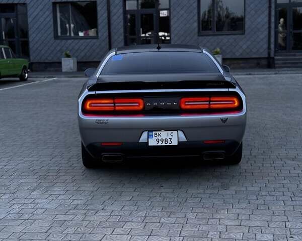 Сірий Додж Challenger, об'ємом двигуна 5.65 л та пробігом 96 тис. км за 31000 $, фото 12 на Automoto.ua