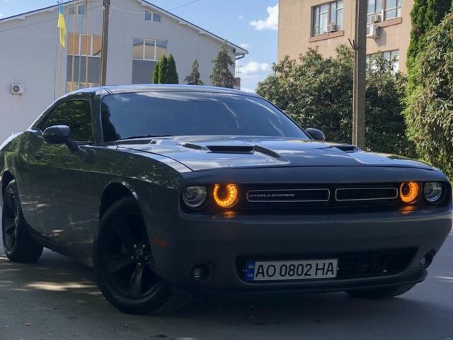 Серый Додж Челенджер, объемом двигателя 3.6 л и пробегом 65 тыс. км за 18000 $, фото 4 на Automoto.ua