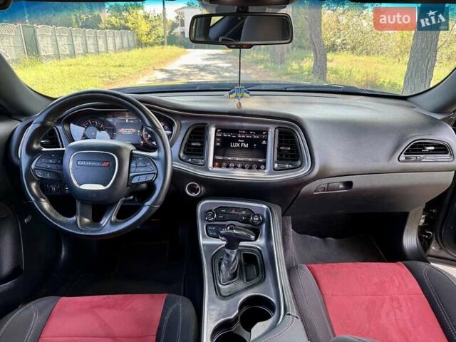 Сірий Додж Challenger, об'ємом двигуна 3.6 л та пробігом 211 тис. км за 15999 $, фото 24 на Automoto.ua