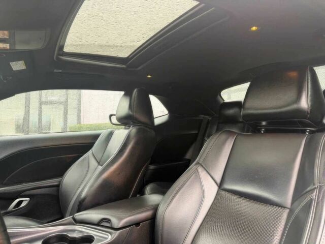 Сірий Додж Challenger, об'ємом двигуна 3.6 л та пробігом 63 тис. км за 11000 $, фото 10 на Automoto.ua