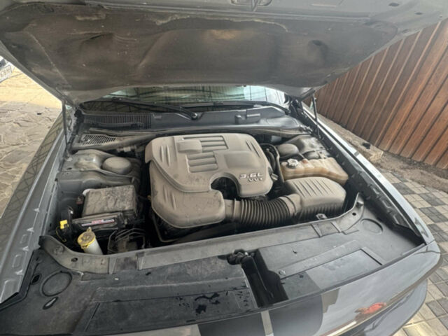 Сірий Додж Challenger, об'ємом двигуна 3.6 л та пробігом 172 тис. км за 16000 $, фото 17 на Automoto.ua