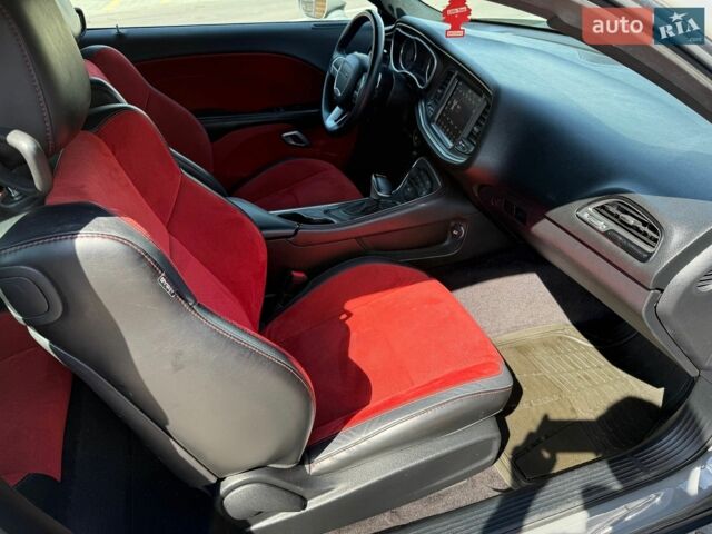 Сірий Додж Challenger, об'ємом двигуна 3.6 л та пробігом 56 тис. км за 25900 $, фото 42 на Automoto.ua