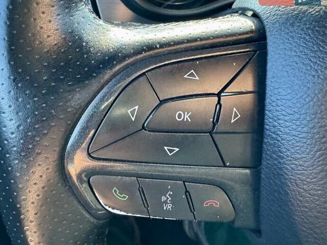 Серый Додж Челенджер, объемом двигателя 3.6 л и пробегом 211 тыс. км за 15999 $, фото 32 на Automoto.ua