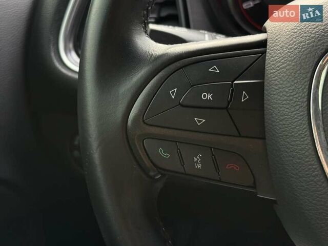 Сірий Додж Challenger, об'ємом двигуна 5.65 л та пробігом 69 тис. км за 25999 $, фото 20 на Automoto.ua
