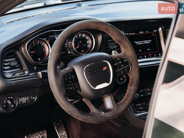 Додж Челенджер 2018 в Днепре (Днепропетровске) на Automoto.ua Серый Додж Челенджер, объемом двигателя 5.65 л и пробегом 113 тыс. км за 24000 $, фото 17 на Automoto.ua