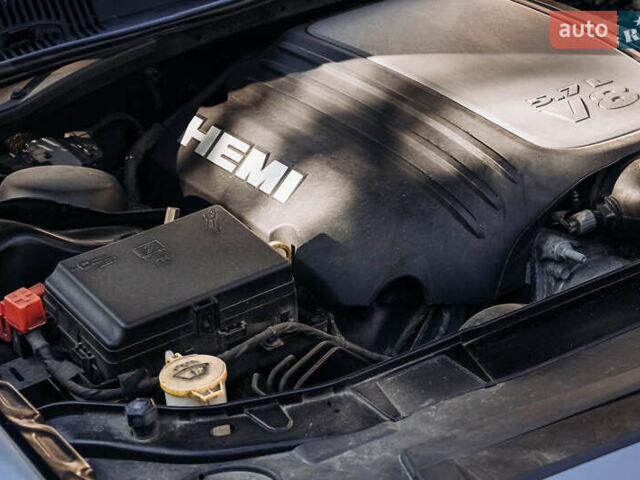 Додж Челенджер 2018 в Днепре (Днепропетровске) на Automoto.ua Серый Додж Челенджер, объемом двигателя 5.65 л и пробегом 113 тыс. км за 24000 $, фото 6 на Automoto.ua