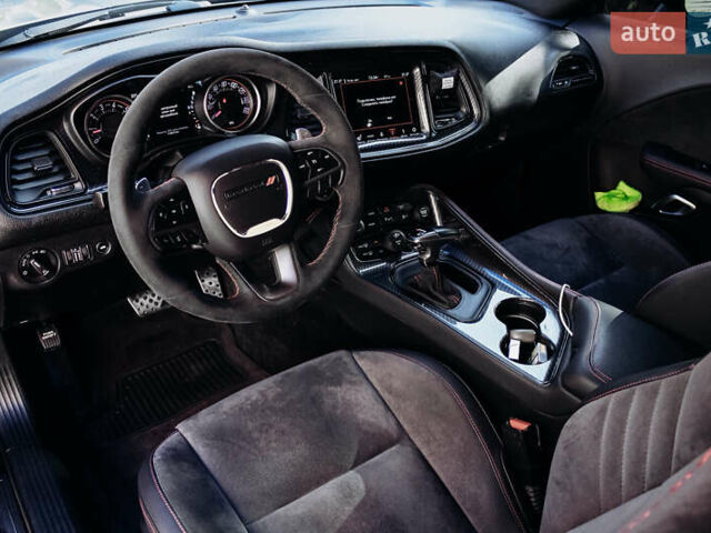 Додж Челенджер 2018 в Днепре (Днепропетровске) на Automoto.ua Серый Додж Челенджер, объемом двигателя 5.65 л и пробегом 113 тыс. км за 24000 $, фото 9 на Automoto.ua