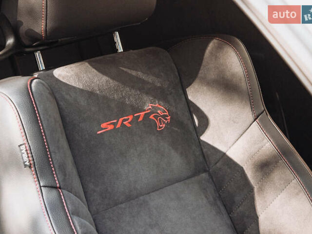 Додж Челенджер 2018 в Днепре (Днепропетровске) на Automoto.ua Серый Додж Челенджер, объемом двигателя 5.65 л и пробегом 113 тыс. км за 24000 $, фото 20 на Automoto.ua
