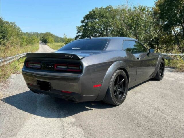 Додж Челенджер 2018 в Тернополе на Automoto.ua Серый Додж Челенджер, объемом двигателя 6.2 л и пробегом 48 тыс. км за 18000 $, фото 7 на Automoto.ua