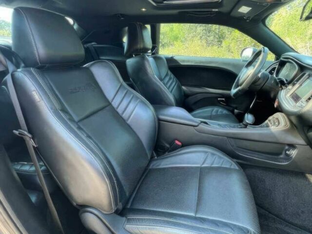 Додж Челенджер 2018 в Тернополе на Automoto.ua Серый Додж Челенджер, объемом двигателя 6.2 л и пробегом 48 тыс. км за 18000 $, фото 9 на Automoto.ua