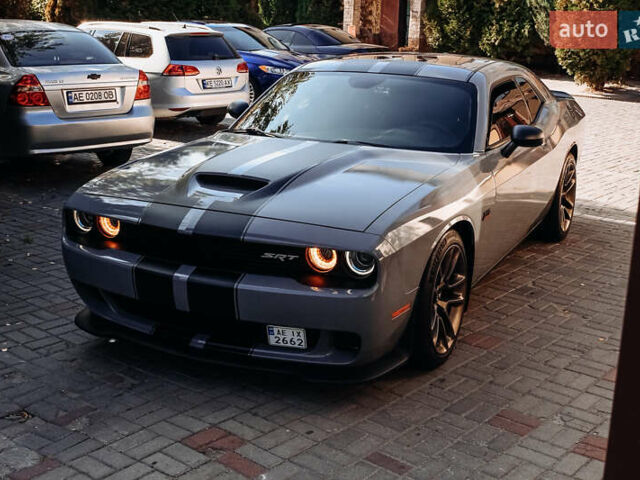 Додж Челенджер 2018 в Днепре (Днепропетровске) на Automoto.ua Серый Додж Челенджер, объемом двигателя 5.65 л и пробегом 113 тыс. км за 24000 $, фото 32 на Automoto.ua