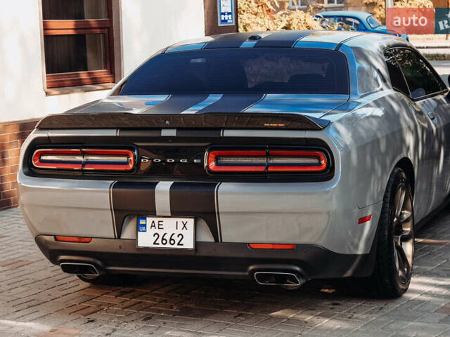 Додж Челенджер 2018 в Днепре (Днепропетровске) на Automoto.ua Серый Додж Челенджер, объемом двигателя 5.65 л и пробегом 113 тыс. км за 24000 $, фото 37 на Automoto.ua