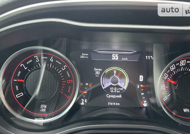 Серый Додж Челенджер, объемом двигателя 6.4 л и пробегом 31 тыс. км за 33500 $, фото 24 на Automoto.ua