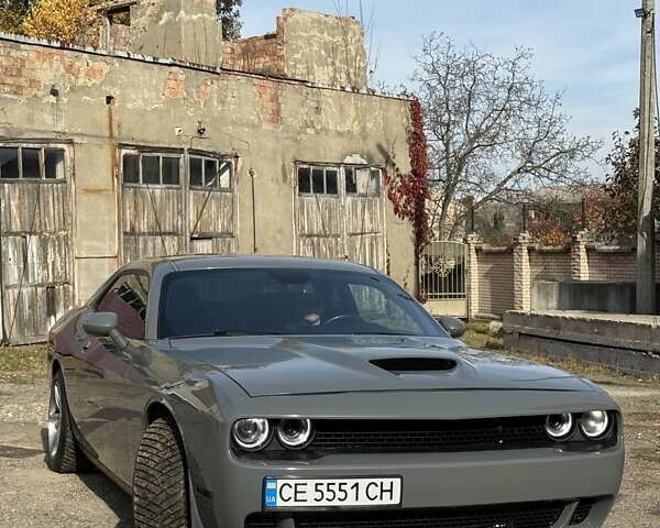 Серый Додж Челенджер, объемом двигателя 3.6 л и пробегом 180 тыс. км за 28500 $, фото 14 на Automoto.ua