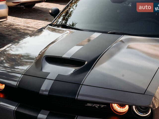 Додж Челенджер 2018 в Днепре (Днепропетровске) на Automoto.ua Серый Додж Челенджер, объемом двигателя 5.65 л и пробегом 113 тыс. км за 24000 $, фото 4 на Automoto.ua