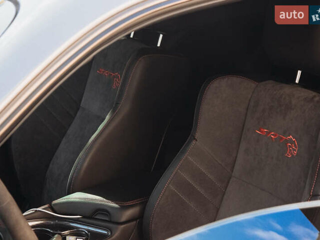 Додж Челенджер 2018 в Днепре (Днепропетровске) на Automoto.ua Серый Додж Челенджер, объемом двигателя 5.65 л и пробегом 113 тыс. км за 24000 $, фото 12 на Automoto.ua