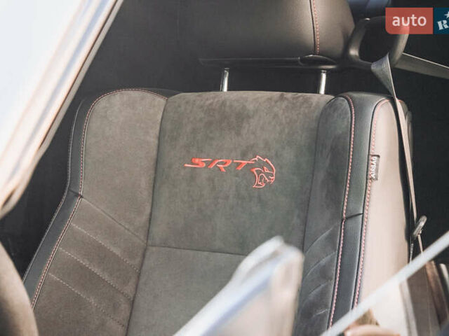 Додж Челенджер 2018 в Днепре (Днепропетровске) на Automoto.ua Серый Додж Челенджер, объемом двигателя 5.65 л и пробегом 113 тыс. км за 24000 $, фото 11 на Automoto.ua