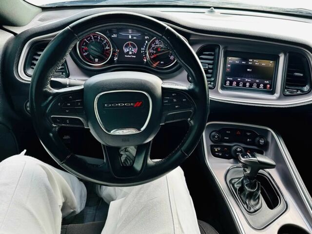 Сірий Додж Challenger, об'ємом двигуна 3.6 л та пробігом 34 тис. км за 12100 $, фото 6 на Automoto.ua