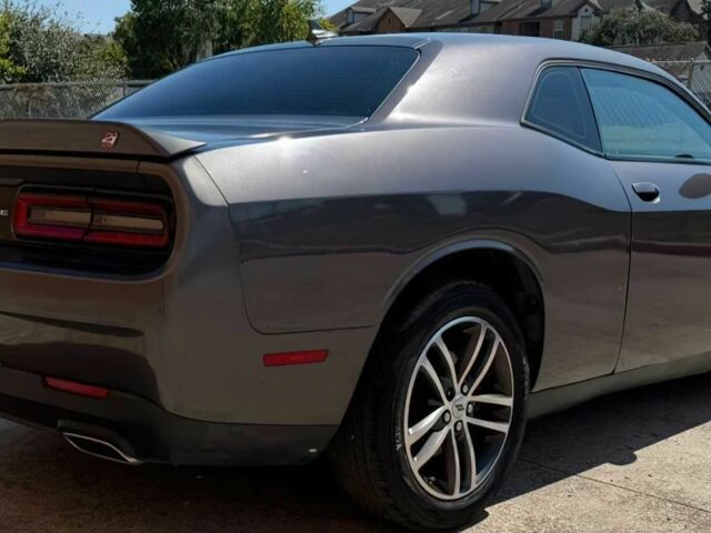 Серый Додж Челенджер, объемом двигателя 3.6 л и пробегом 38 тыс. км за 8200 $, фото 6 на Automoto.ua