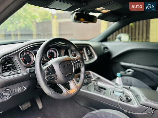 Сірий Додж Challenger, об'ємом двигуна 5.7 л та пробігом 41 тис. км за 33000 $, фото 18 на Automoto.ua