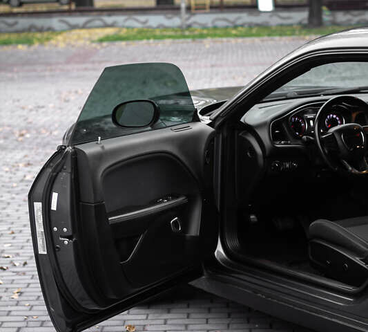 Сірий Додж Challenger, об'ємом двигуна 3.6 л та пробігом 114 тис. км за 24000 $, фото 17 на Automoto.ua