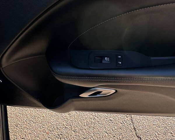 Серый Додж Челенджер, объемом двигателя 3.6 л и пробегом 122 тыс. км за 23000 $, фото 19 на Automoto.ua