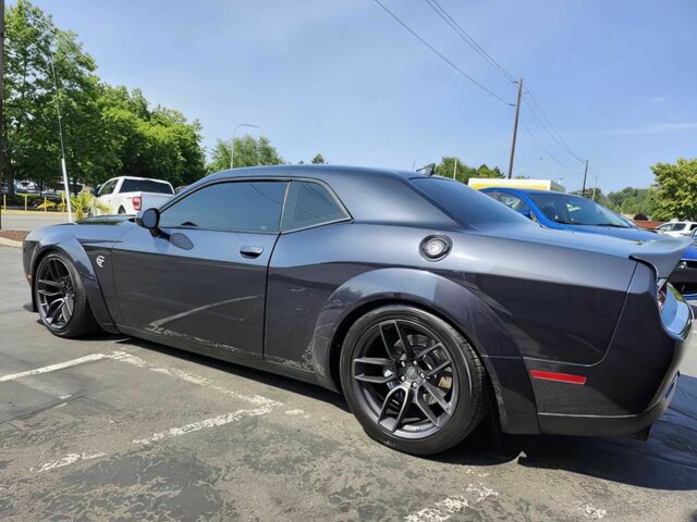 Серый Додж Челенджер, объемом двигателя 6.2 л и пробегом 33 тыс. км за 8300 $, фото 5 на Automoto.ua