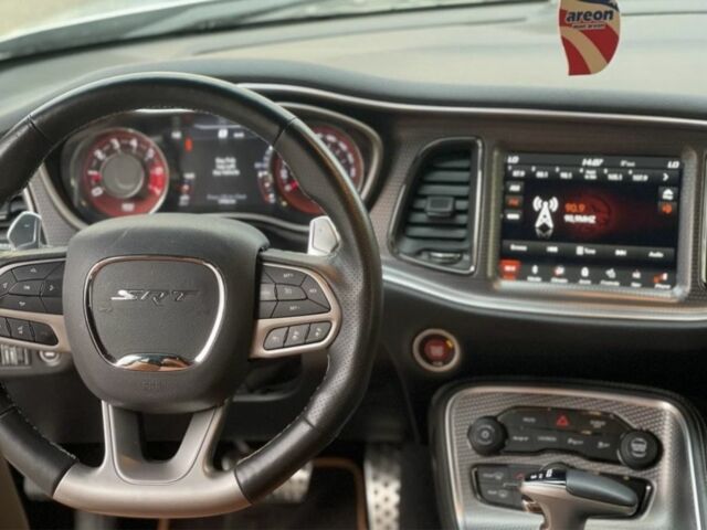 Серый Додж Челенджер, объемом двигателя 6.2 л и пробегом 20 тыс. км за 56000 $, фото 11 на Automoto.ua