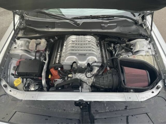 Серый Додж Челенджер, объемом двигателя 6.2 л и пробегом 20 тыс. км за 56000 $, фото 10 на Automoto.ua