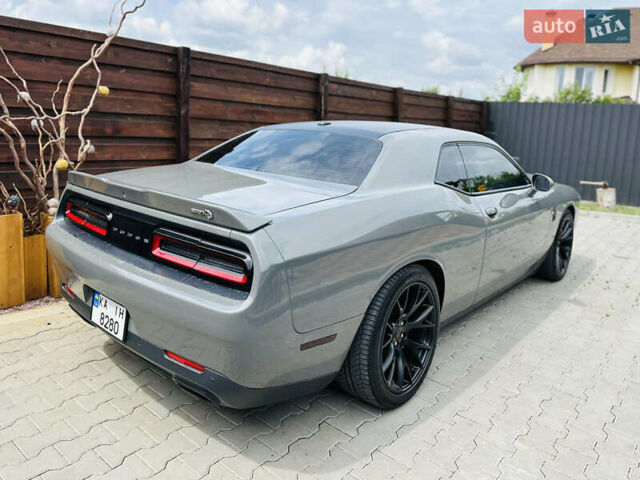 Серый Додж Челенджер, объемом двигателя 5.7 л и пробегом 46 тыс. км за 29999 $, фото 7 на Automoto.ua