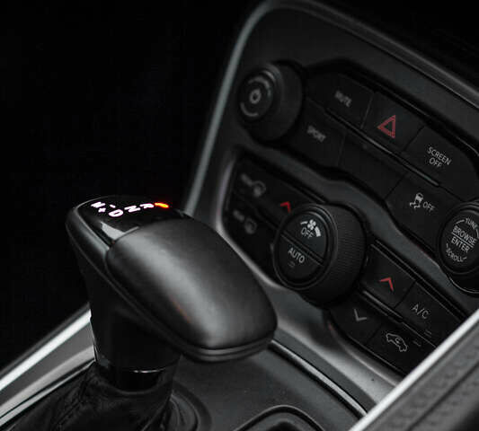 Сірий Додж Challenger, об'ємом двигуна 3.6 л та пробігом 114 тис. км за 24000 $, фото 15 на Automoto.ua