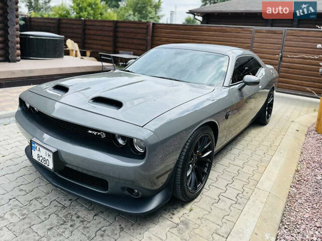 Серый Додж Челенджер, объемом двигателя 5.7 л и пробегом 46 тыс. км за 29999 $, фото 2 на Automoto.ua