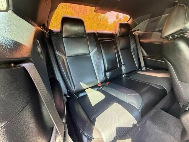 Додж Челенджер 2019 в Днепре (Днепропетровске) на Automoto.ua Серый Додж Челенджер, объемом двигателя 3.6 л и пробегом 46 тыс. км за 13200 $, фото 10 на Automoto.ua