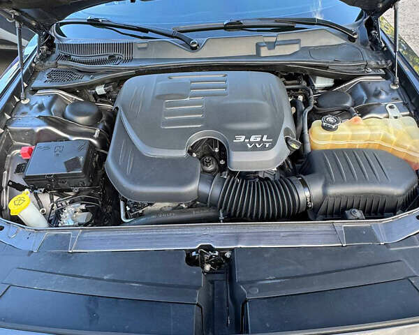 Серый Додж Челенджер, объемом двигателя 3.6 л и пробегом 122 тыс. км за 23000 $, фото 24 на Automoto.ua