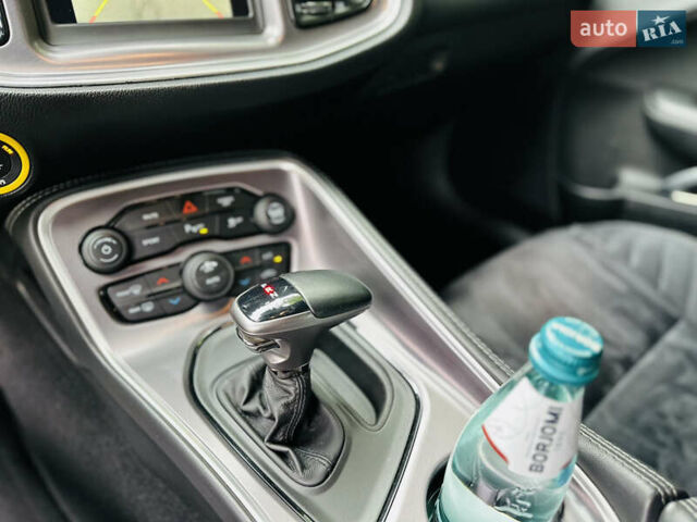 Сірий Додж Challenger, об'ємом двигуна 5.7 л та пробігом 41 тис. км за 33000 $, фото 25 на Automoto.ua