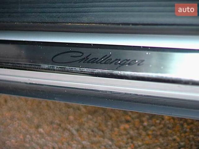 Серый Додж Челенджер, объемом двигателя 3.6 л и пробегом 90 тыс. км за 20200 $, фото 8 на Automoto.ua