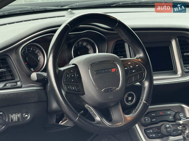 Серый Додж Челенджер, объемом двигателя 3.6 л и пробегом 137 тыс. км за 18500 $, фото 32 на Automoto.ua