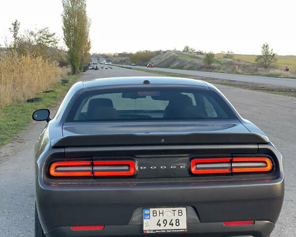 Серый Додж Челенджер, объемом двигателя 3.6 л и пробегом 134 тыс. км за 18000 $, фото 4 на Automoto.ua