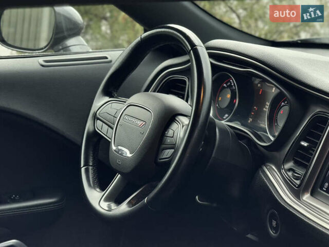 Серый Додж Челенджер, объемом двигателя 3.6 л и пробегом 137 тыс. км за 18500 $, фото 30 на Automoto.ua