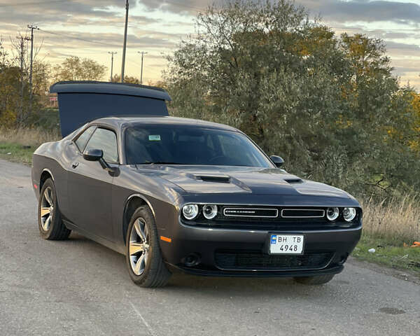 Серый Додж Челенджер, объемом двигателя 3.6 л и пробегом 134 тыс. км за 18000 $, фото 5 на Automoto.ua
