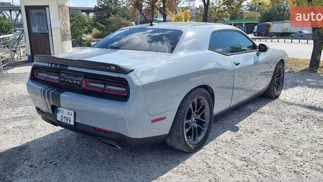 Сірий Додж Challenger, об'ємом двигуна 6.42 л та пробігом 10 тис. км за 45900 $, фото 7 на Automoto.ua