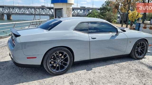 Сірий Додж Challenger, об'ємом двигуна 6.42 л та пробігом 10 тис. км за 45900 $, фото 6 на Automoto.ua