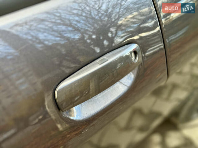 Сірий Додж Challenger, об'ємом двигуна 3.6 л та пробігом 75 тис. км за 25000 $, фото 7 на Automoto.ua