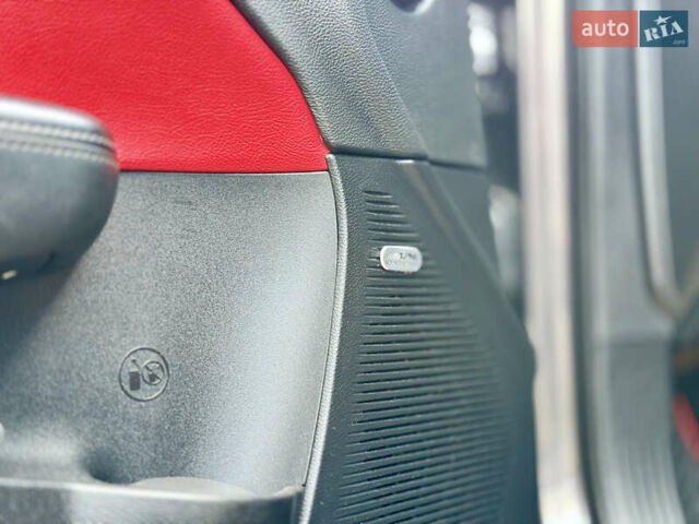 Сірий Додж Challenger, об'ємом двигуна 3.6 л та пробігом 75 тис. км за 25000 $, фото 22 на Automoto.ua