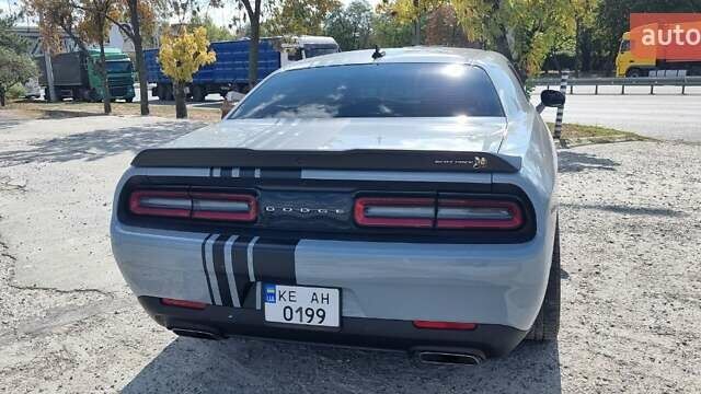Сірий Додж Challenger, об'ємом двигуна 6.42 л та пробігом 10 тис. км за 45900 $, фото 8 на Automoto.ua