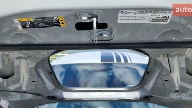 Сірий Додж Challenger, об'ємом двигуна 6.42 л та пробігом 10 тис. км за 45900 $, фото 33 на Automoto.ua