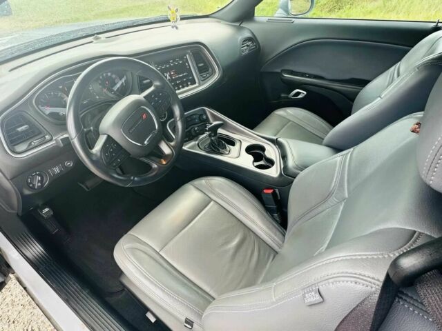 Додж Челенджер 2021 в Виннице на Automoto.ua Серый Додж Челенджер, объемом двигателя 3.6 л и пробегом 12 тыс. км за 5000 $, фото 5 на Automoto.ua