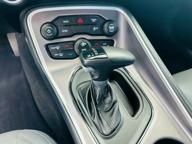 Додж Челенджер 2021 в Виннице на Automoto.ua Серый Додж Челенджер, объемом двигателя 3.6 л и пробегом 12 тыс. км за 5000 $, фото 8 на Automoto.ua